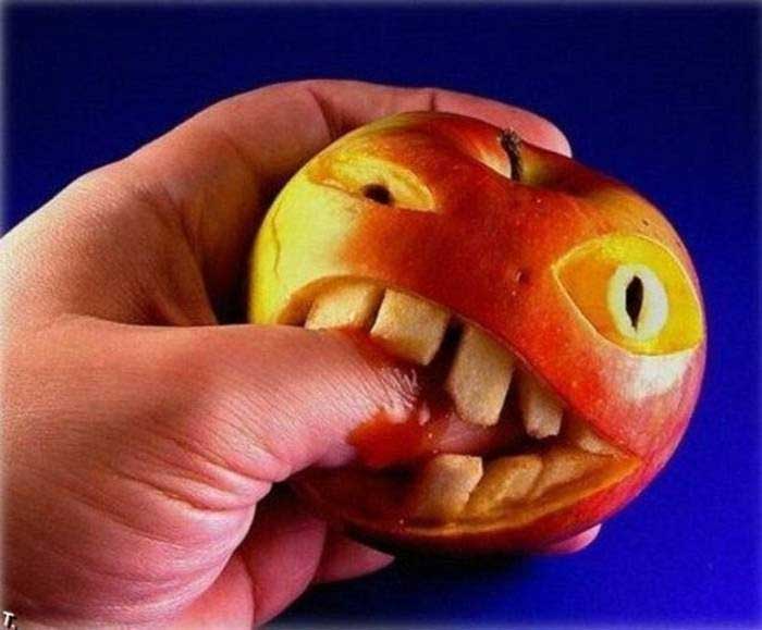 funny pictures of food funny pics photos fotos apple eating finger
